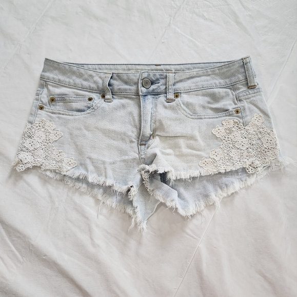 American Eagle Outfitters Pants - American Eagle Size 6 Light Blue Denim Lace Trim Shorts